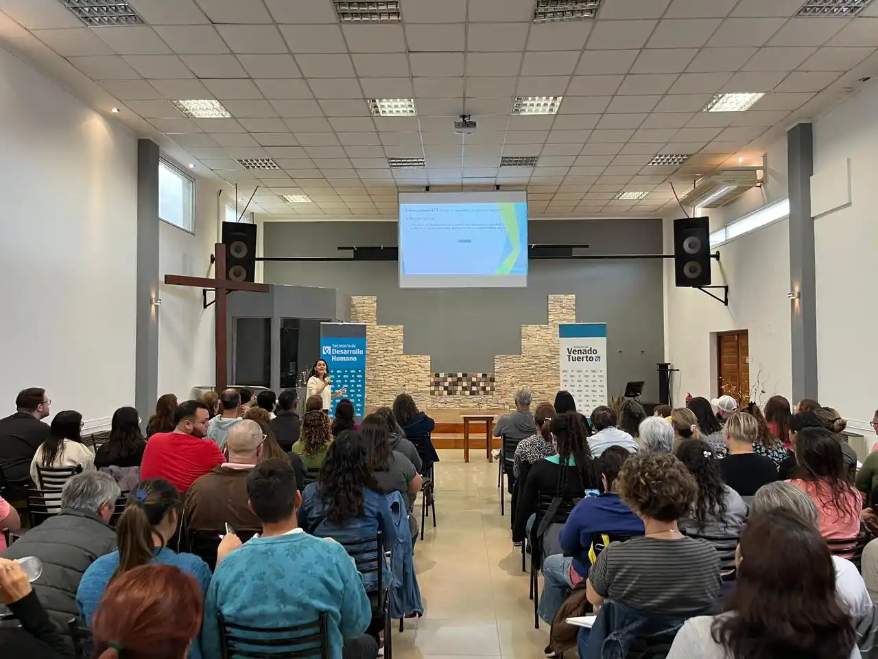 Las charlas siempre lograron una buena participación de público.