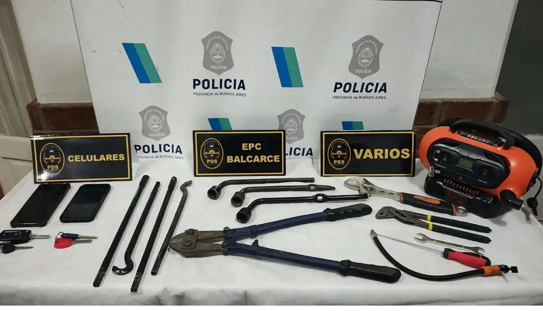 Las herramientas secuestradas serían utilizadas para desarmar vehículos.