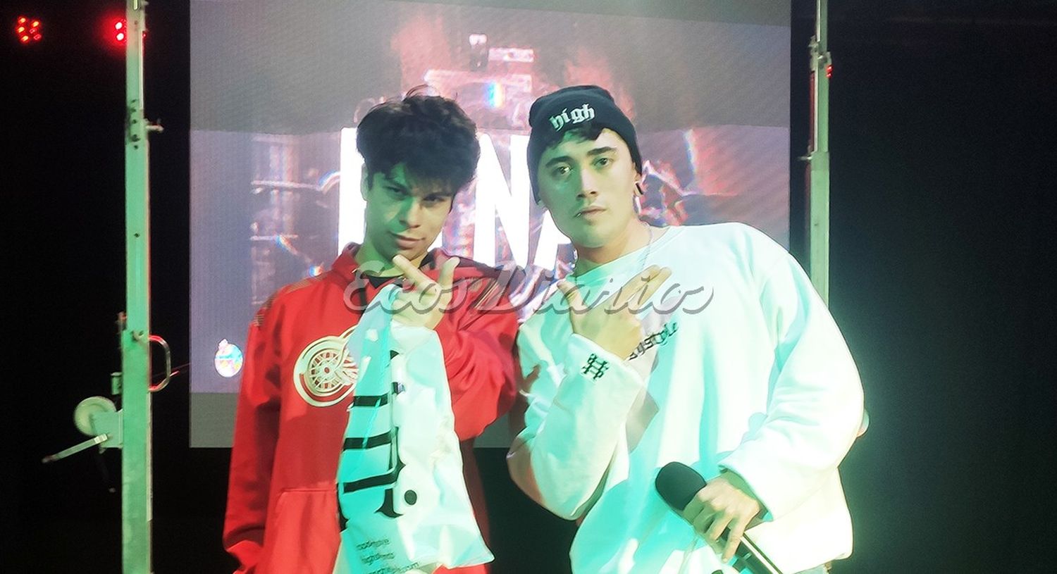Khobal junto a Manu H