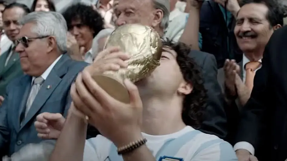 Prohíben la salida del país a los siete imputados por la muerte de Diego Maradona