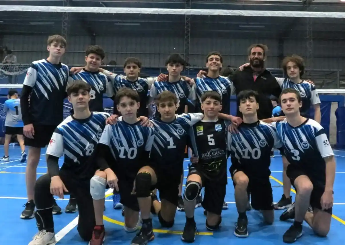 Los juveniles del vóley del club de Pelota compitieron en Pila y Chascomús