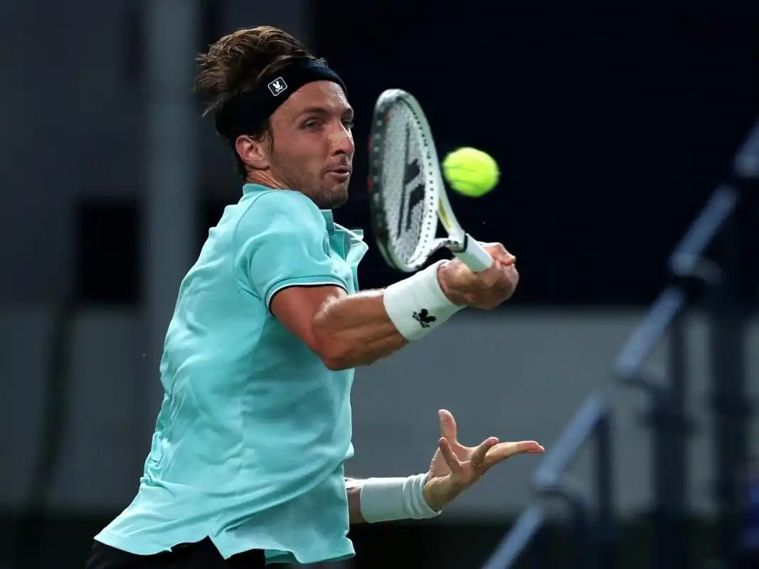 Rinderknech volvió a eliminar a Zverev