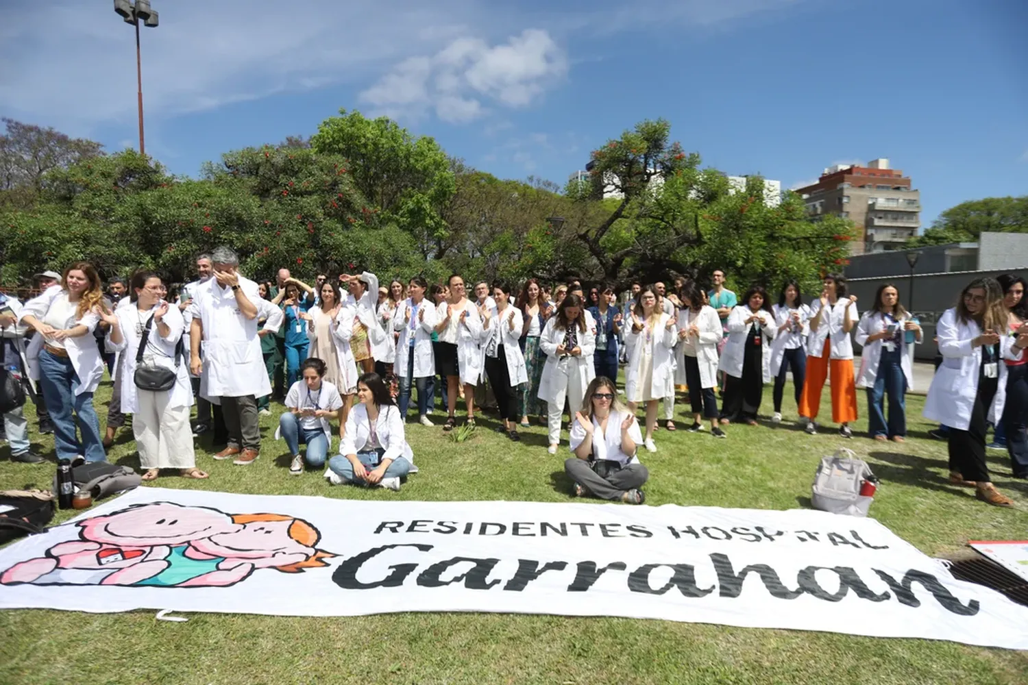 Conflicto en el Hospital Garrahan: El gobierno anunció un aumento pero los residentes dicen no tener oferta oficial