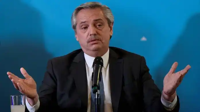Fernández confirmó que el año que viene vuelven los aumentos de tarifas