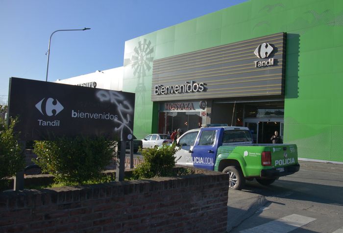Carrefour busca un comprador o un socio para su operación en la Argentina