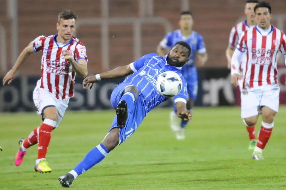 Madelón planea cambiar medio equipo para el lunes