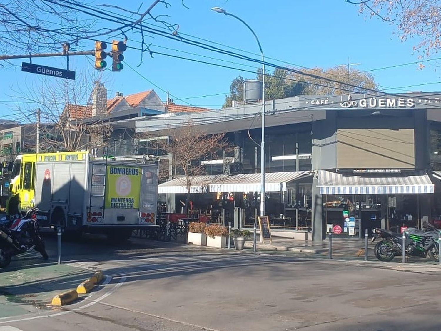 Según testigos, el incidente se produjo por la falta de limpieza en los conductos.