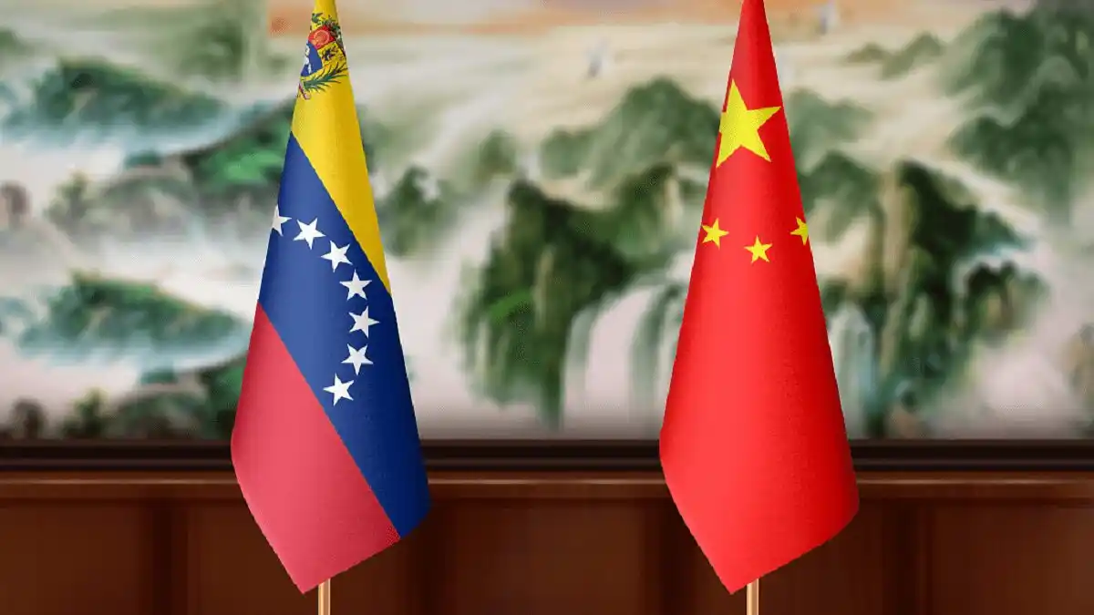 ¡ASÍ O MÁS CRUDO! Viaje de Maduro a China desnuda la dependencia absoluta de Venezuela