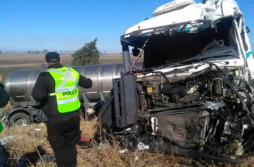 Dos heridos por un accidente de gran magnitud en la AO12