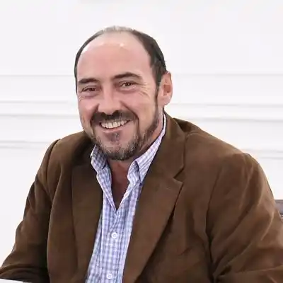 Juan Manuel Álvarez ganó por amplio margen.