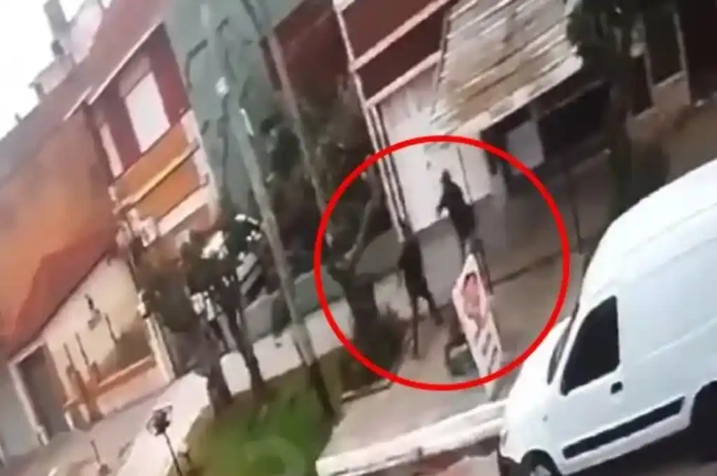 La víctima fue trasladada de urgencia al hospital Gandulfo