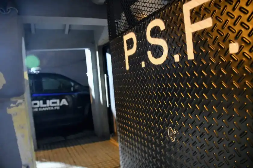 Balearon la Comisaría 20 de Empalme Graneros