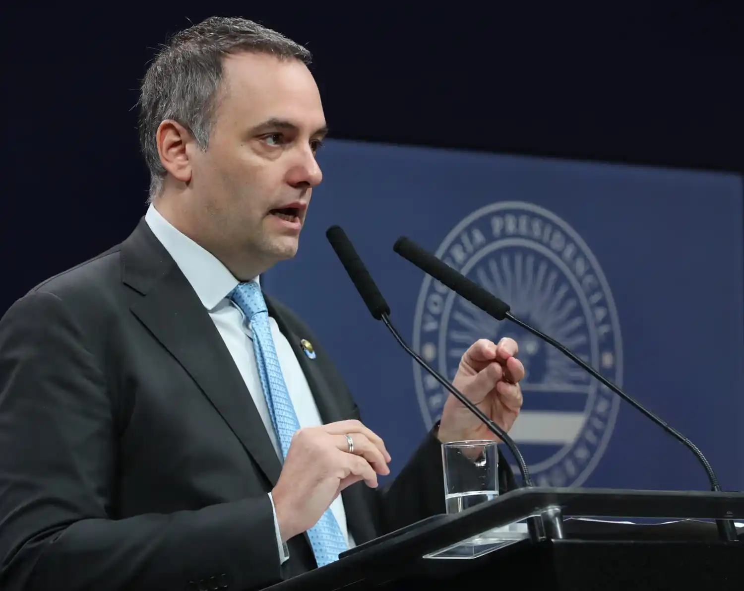 En pleno debate por las jubilaciones, el Gobierno advierte que va a vetar “todo lo que vaya en contra del equilibrio fiscal”