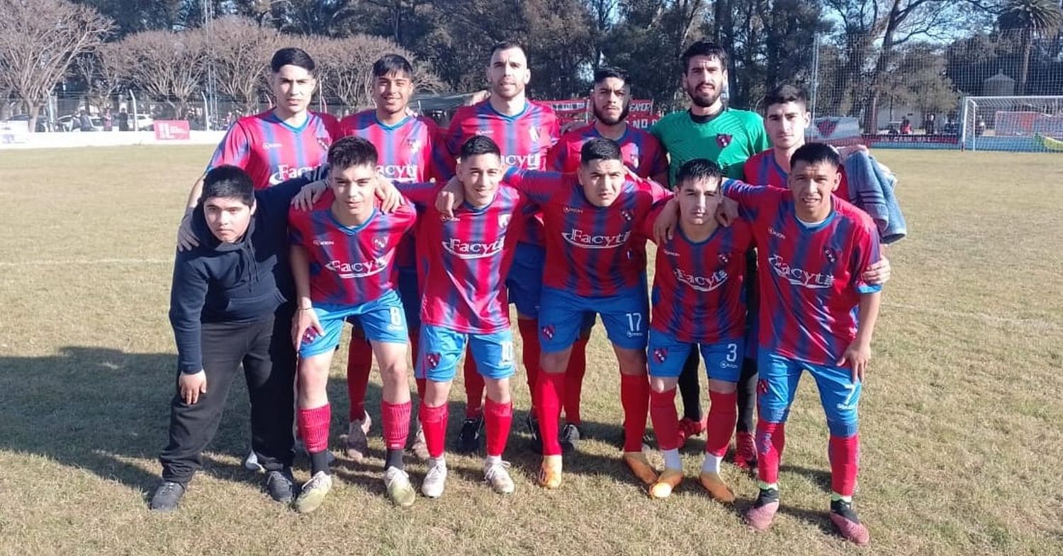 Atlético recibe a Pueyrredón buscando la victoria para llegar a la punta del torneo.