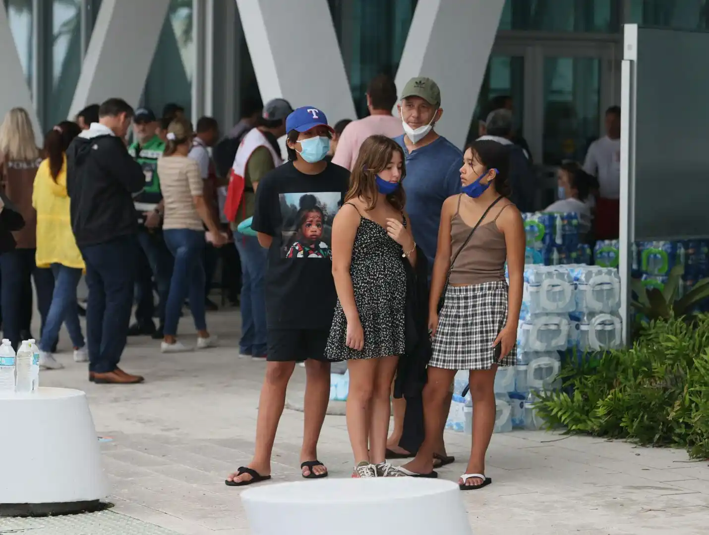 Dos familias colombianas desaparecidas tras colapso de edificio en Miami