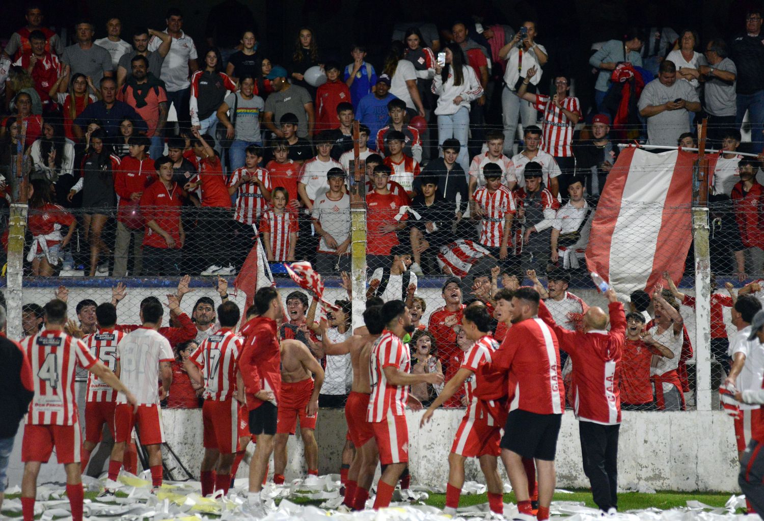 Atlético Ayacucho desató su merecido grito de campeón