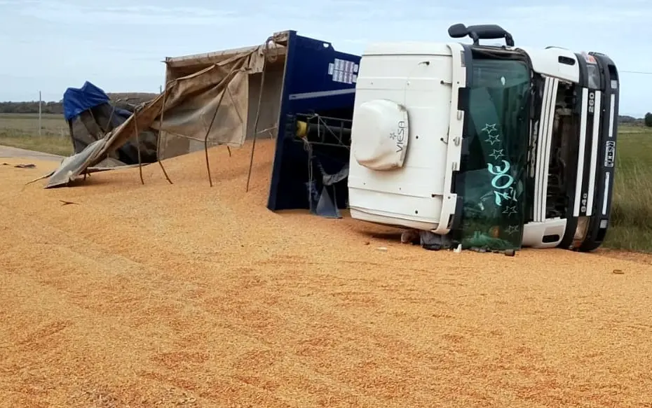 Vuelco trágico en ruta 85