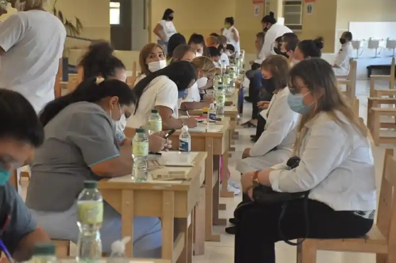 Alerta en el sistema educativo: 48 docentes positivos para covid-19 en la provincia