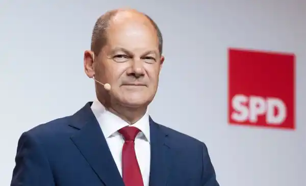 Olaf Scholz mantuvo un diálogo telefónico con Putin.
