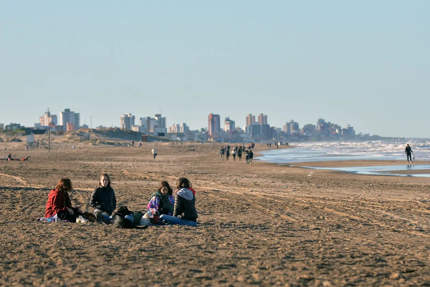 Villa Gesell cerca del 95% de los inscriptos inoculados pero más de un tercio de su población no se vacunó