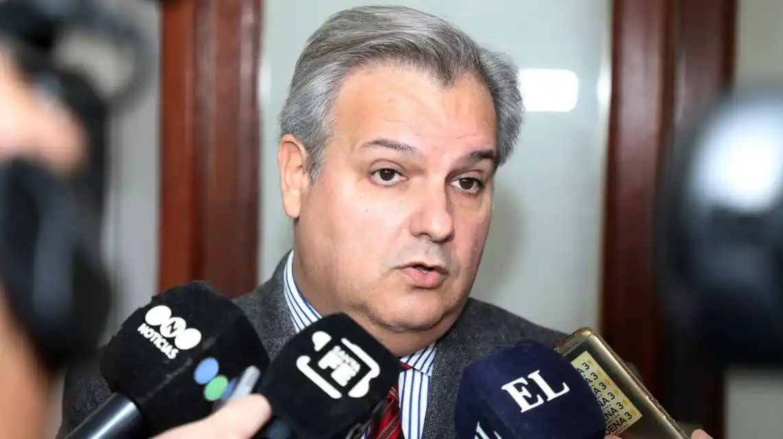 STC2000: para Farías, el pedido de Corral es “muy poco serio”