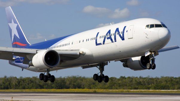 Conflicto con LAN: Randazzo aclaró que no quieren echar "a ninguna línea aérea que opera en Argentina"