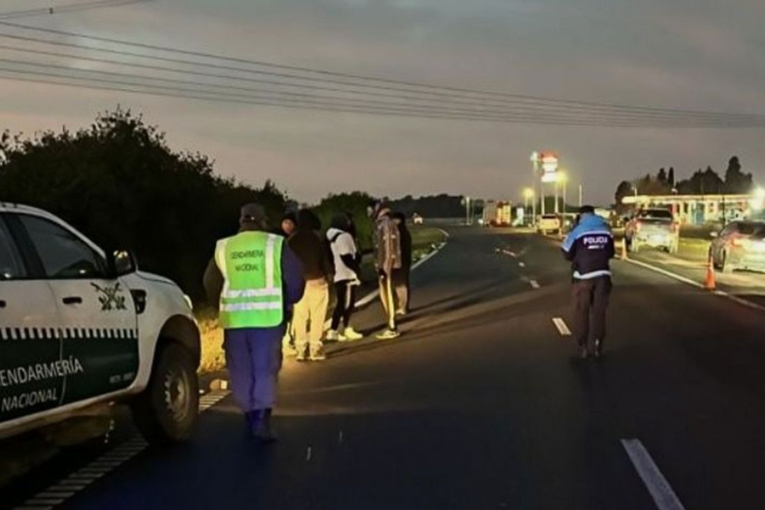 Investigan la muerte de una mujer y un niño en la autopista Rosario-Buenos Aires