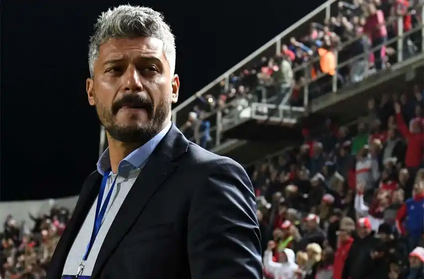 Newells tiene a Gustavo Munúa en carpeta para reemplazar a Sanguinetti