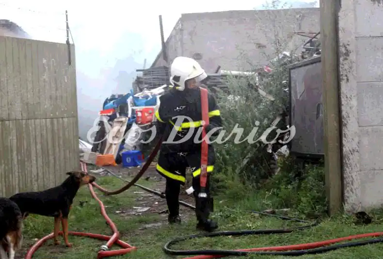 Pérdidas totales en un depósito por un incendio