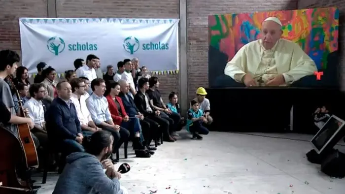 Francisco inauguró por videoconferencia la sede de Scholas en Villa 31