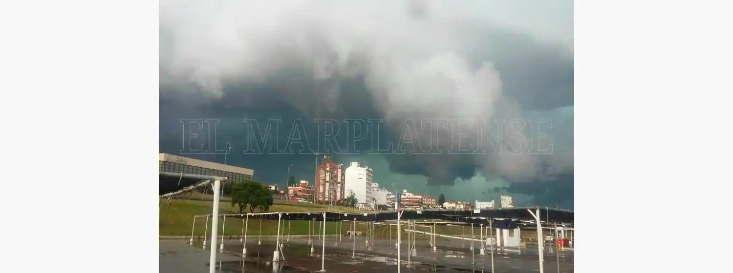 El sábado llega con tormentas en Mar del Plata