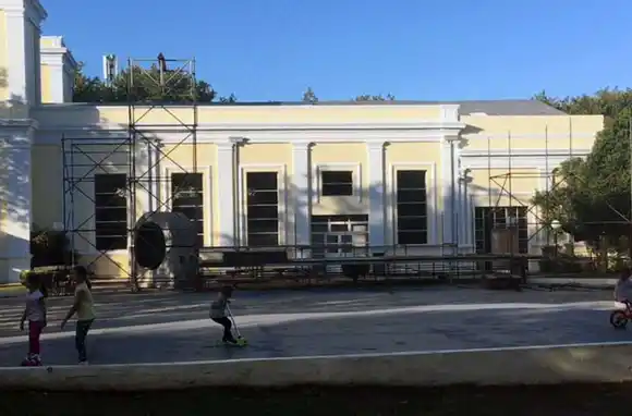 La gran fiesta de cierre de temporada llega hoy a la Plaza del Agua