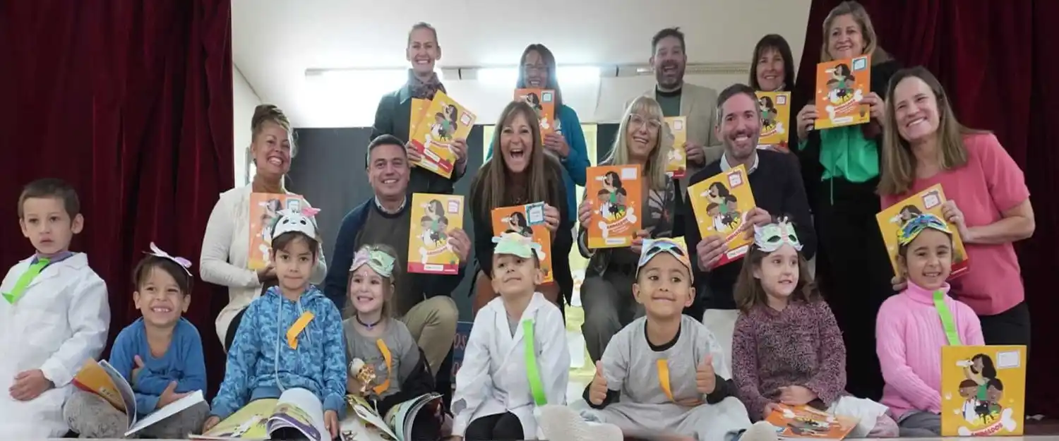 Más escuelas entrerrianas reciben libros del programa Aleer