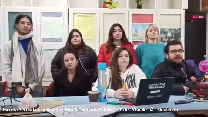 Estudiantes del profesorado de Artes Visuales.