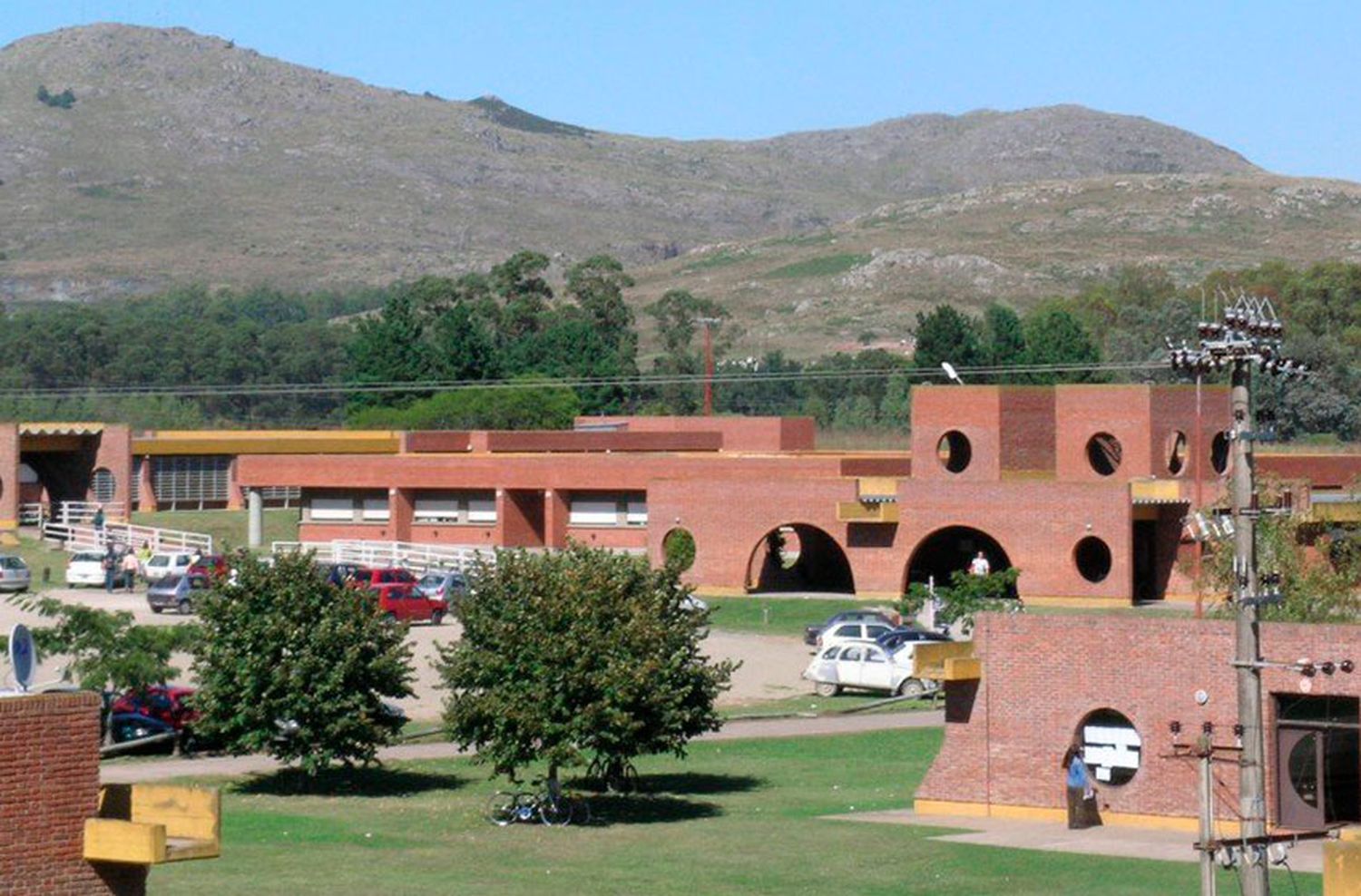 Investigadores de Universidad de Tandil desarrollan prototipo de mamógrafo que no utiliza rayos X