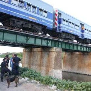 Tragedia en Ringuelet: Una joven pareja murió arrollada por el tren