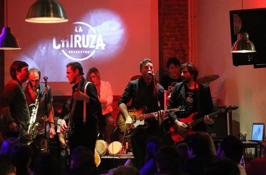 La Chiruza Orchesta se sube al escenario en tiempos de pandemia