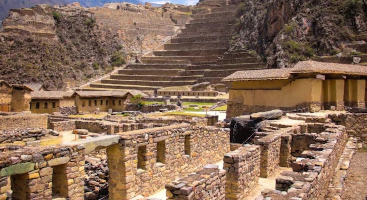 El turista se desplomó y la asistencia médica tardó aproximadamente 20 minutos.