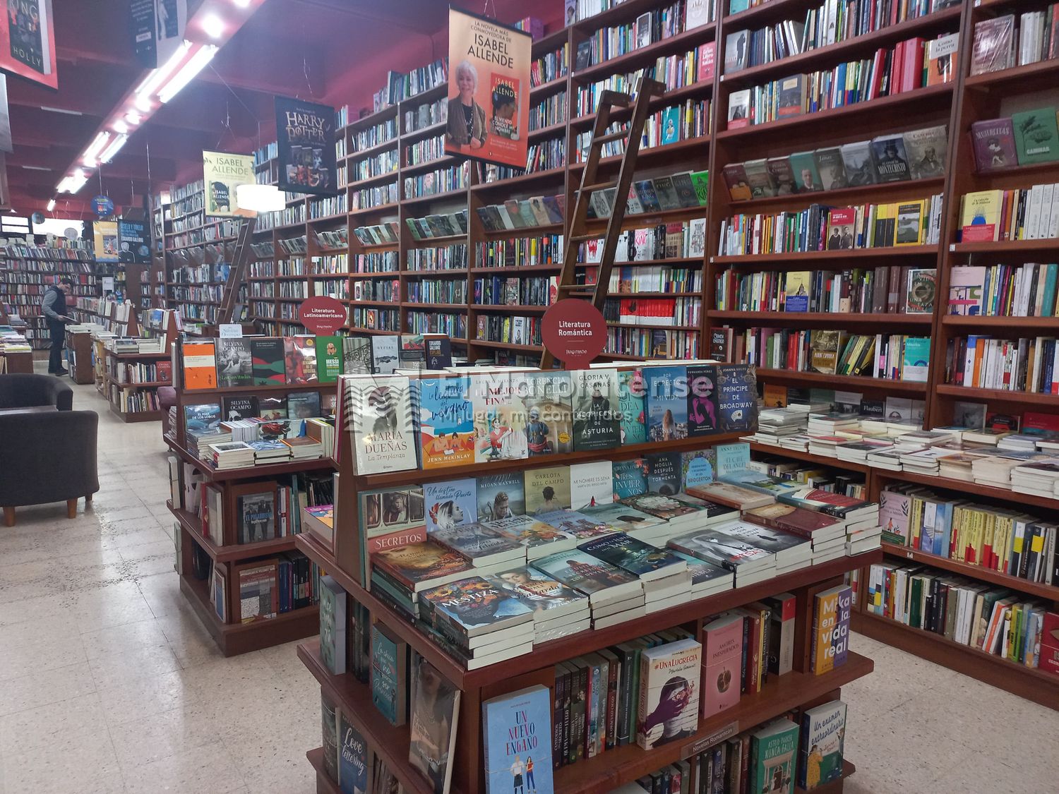La situación económica del país ha repercutido fuertemente en uno de los sectores comerciales de la ciudad.