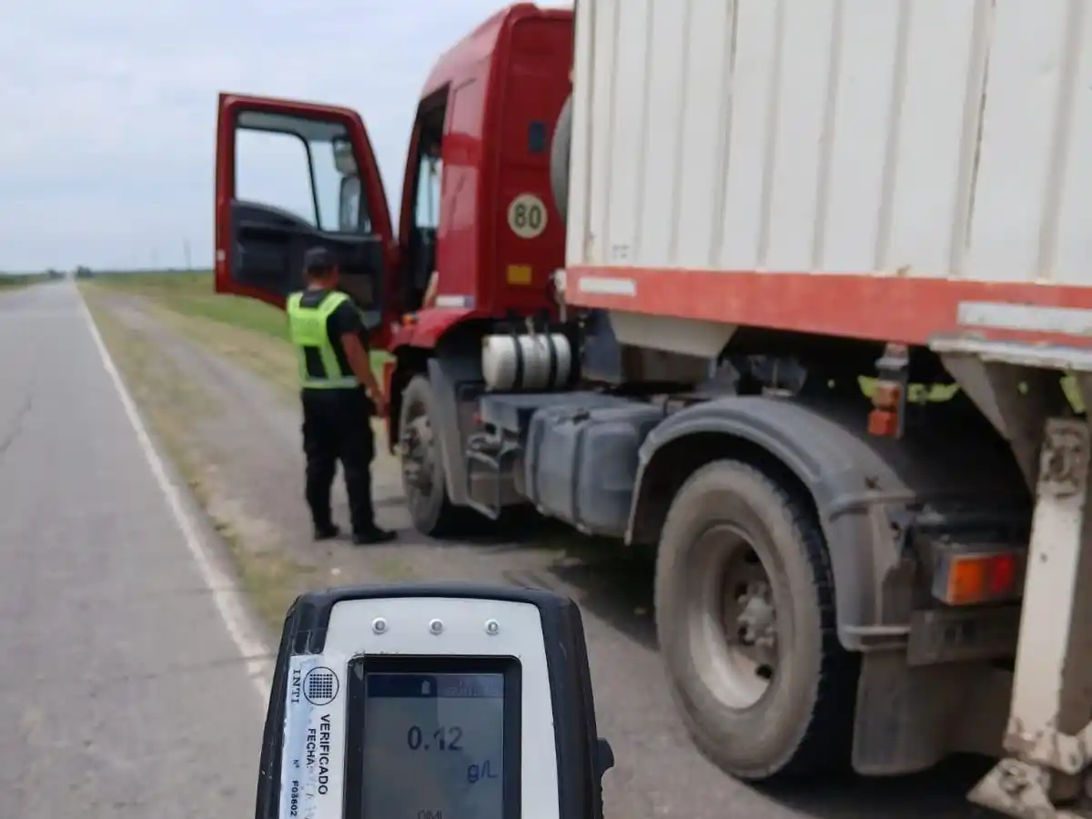 Conductor profesional dio positivo en un control de alcoholemia sobre la Ruta Provincial 10