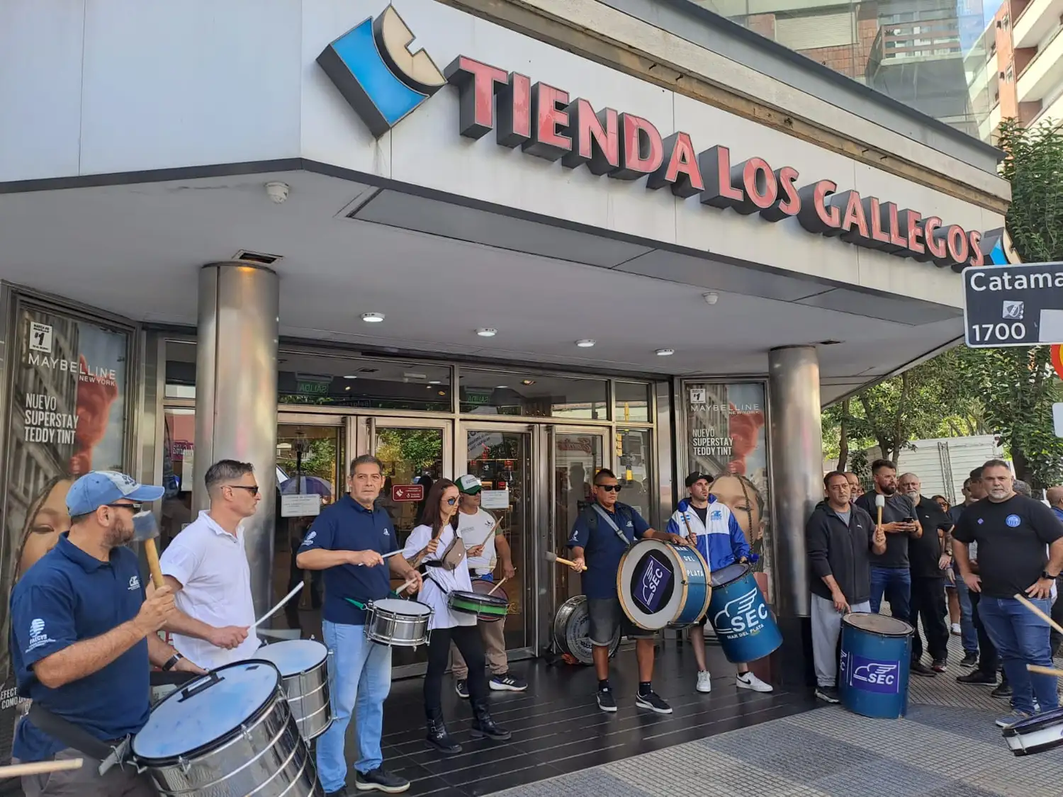Se garantizó la continuidad laboral tras la audiencia por la situación de Tienda y Shopping Los Gallegos