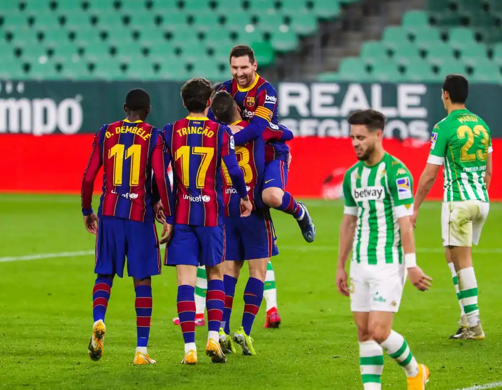 Messi fue determinante llegando desde el banco