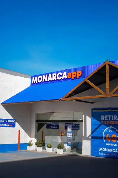 Supermercados Monarca. 48 años con vos, 48 razones para celebrar.