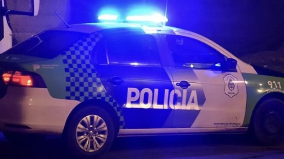 Falsos policías asaltan a una mujer en el barrio Belgrano