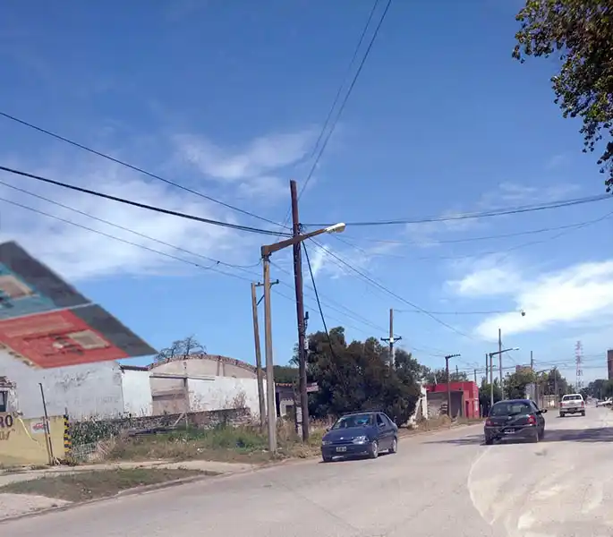 Robo de cables, esta vez le tocó al barrio Puerto Quequén