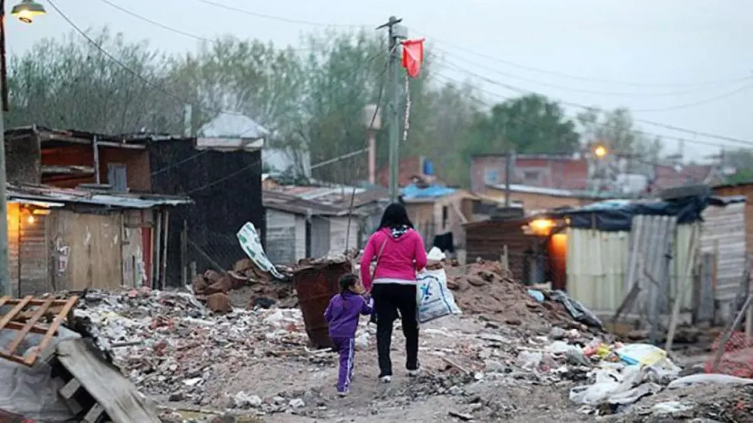 Los números de la pobreza en Argentina: una ciudad entrerriana alcanzó la alarmante cifra de 65,8%