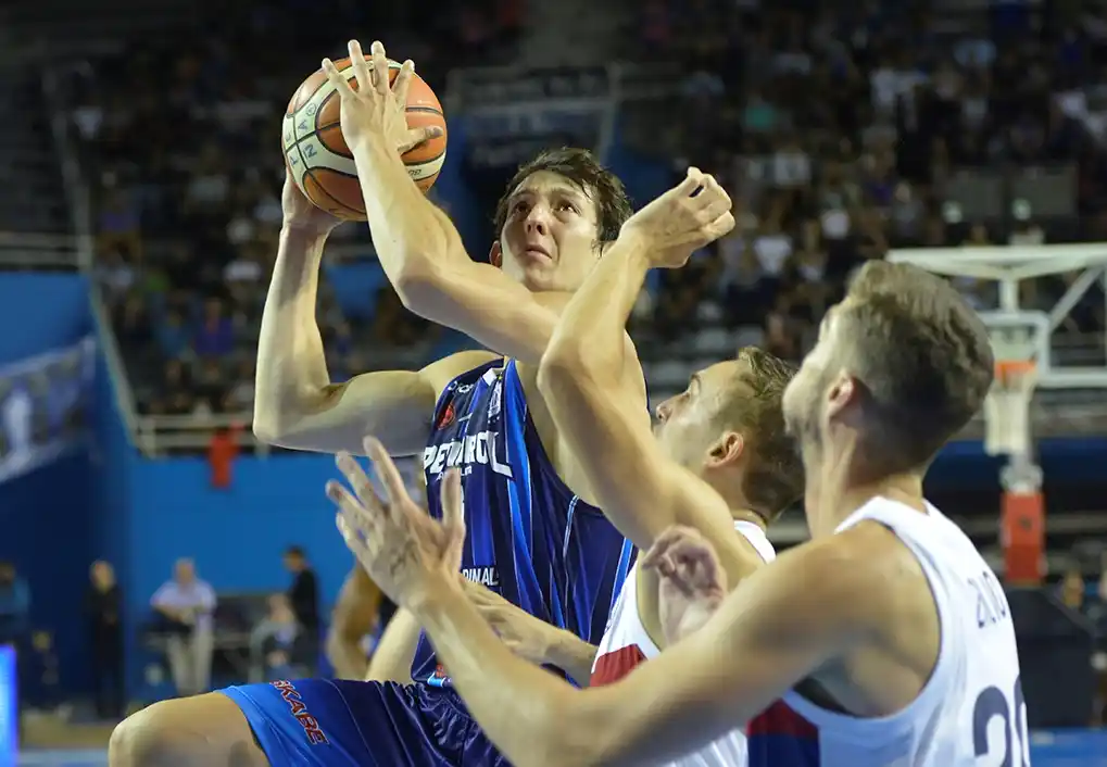 Peñarol sigue extendiendo su racha: 11 victorias consecutivas