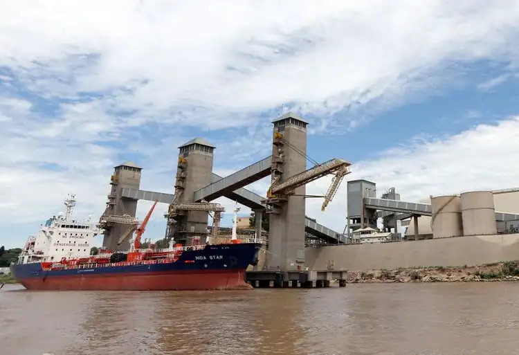 Suspensión de remates y cierre de puertos