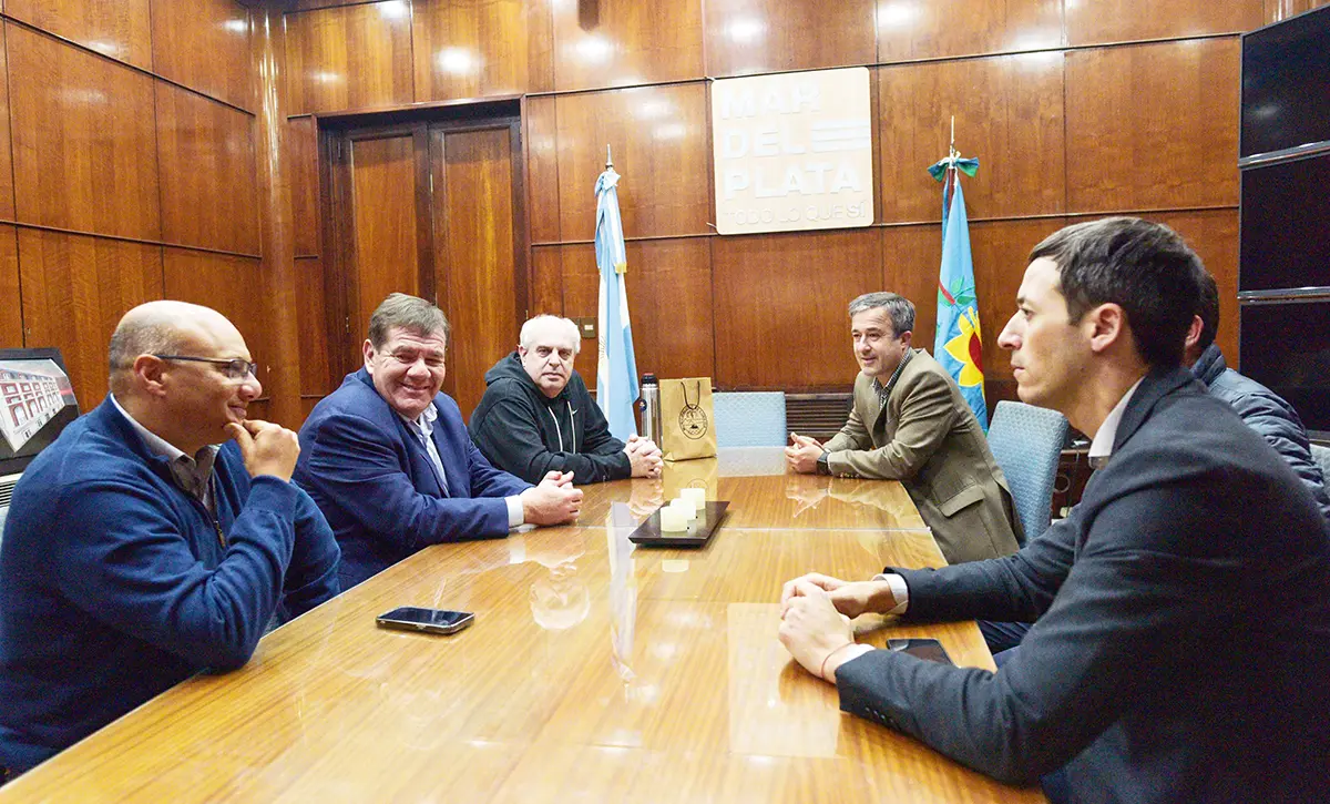 En Mar del Plata. Barrena junto a Reino y Montenegro
