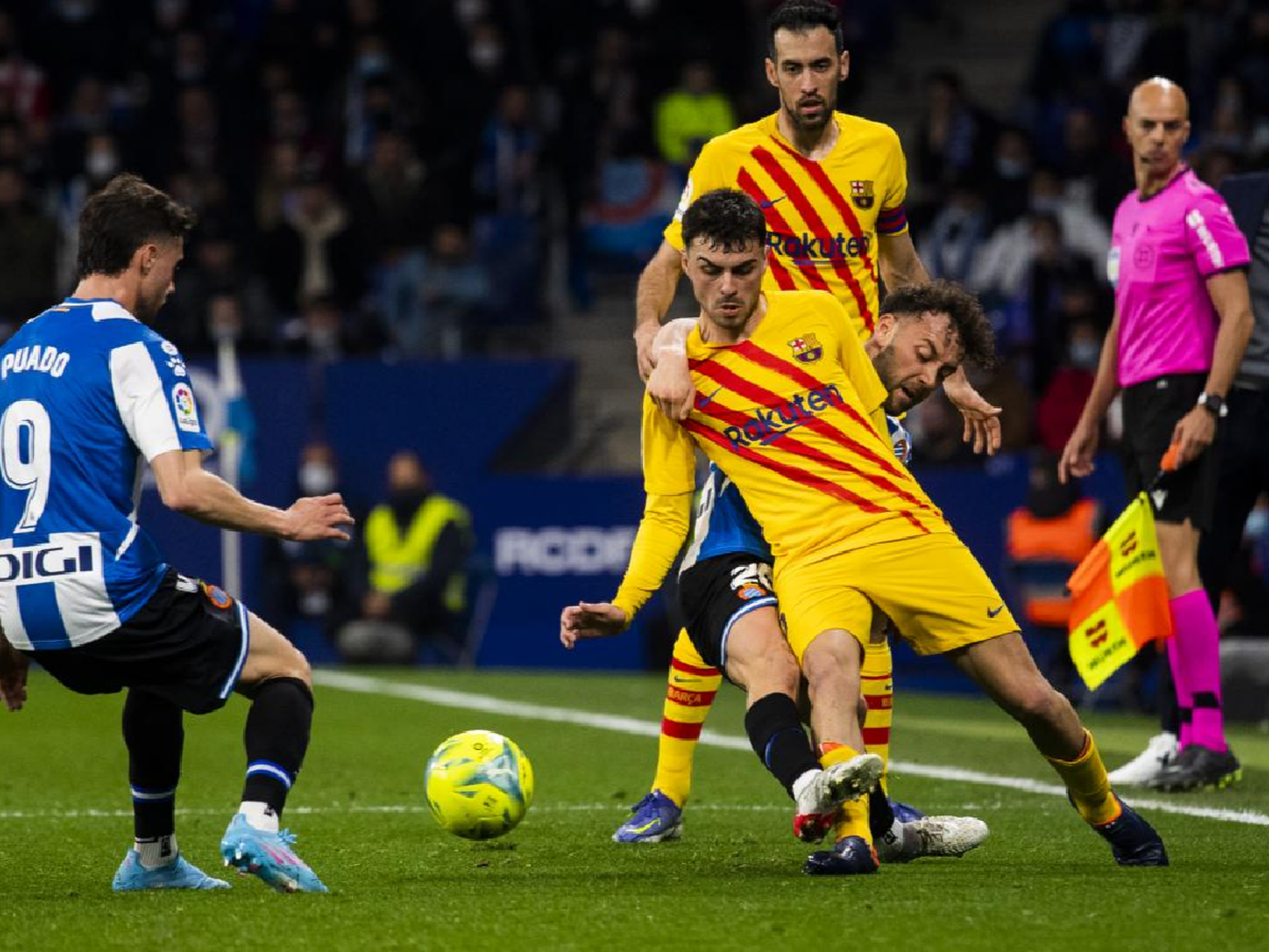 Espanyol y Barcelona igualaron en el clásico catalán